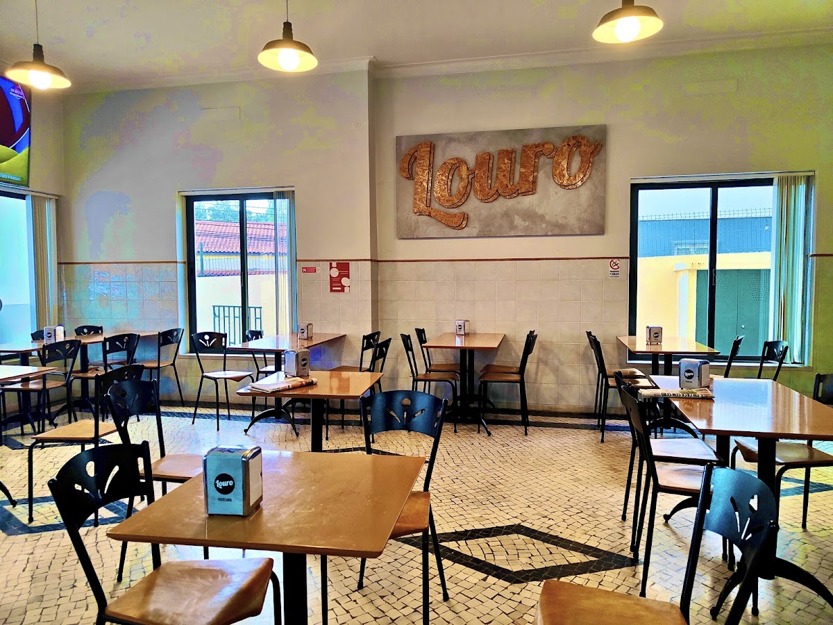 Café Louro Photo 2