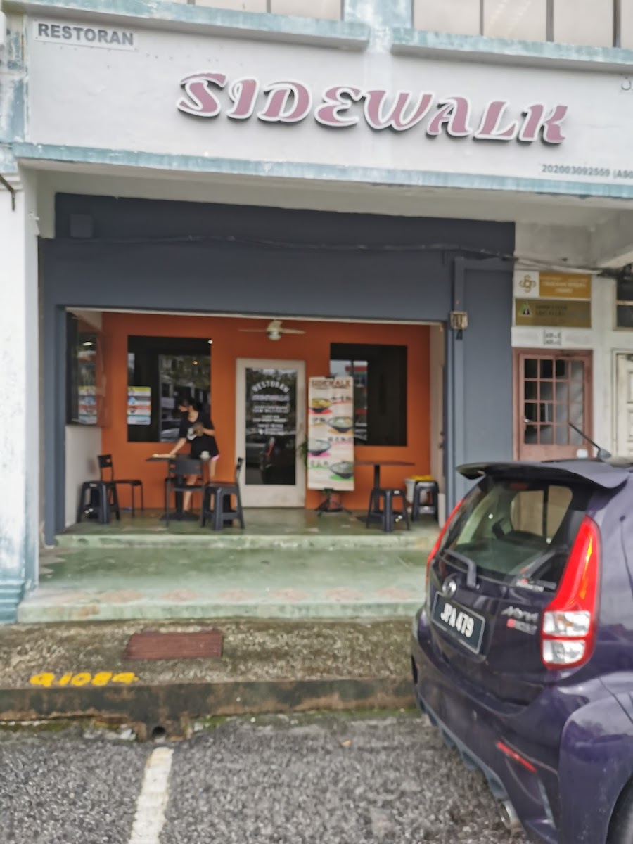 Restoran Sidewalk Photo 4