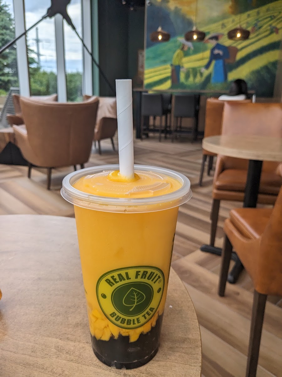 Real Fruit Bubble Tea Photo 6