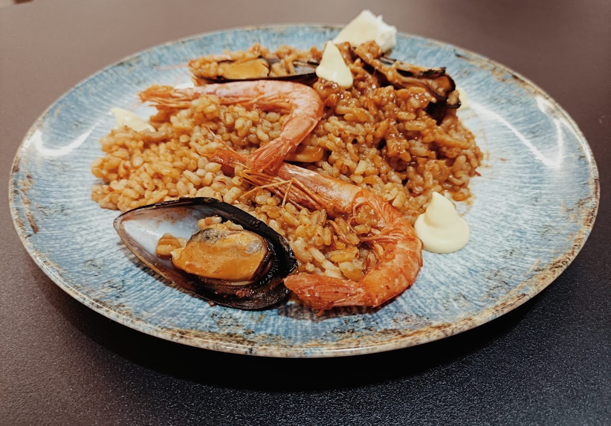 Folks Restaurant Bar: doner kebab & paella Photo 10