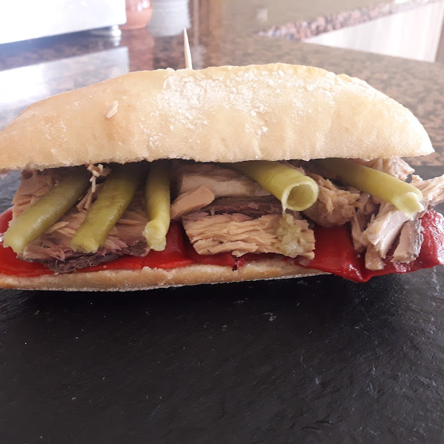 Bonito Con Guindilla Y Piquillo