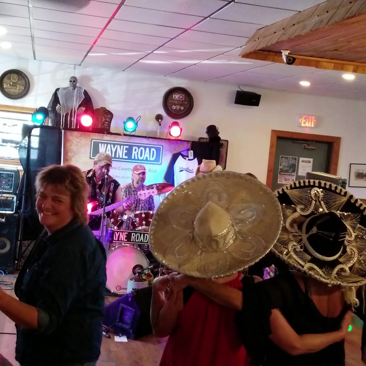The Barrel Inn Bar & Grill Photo 2