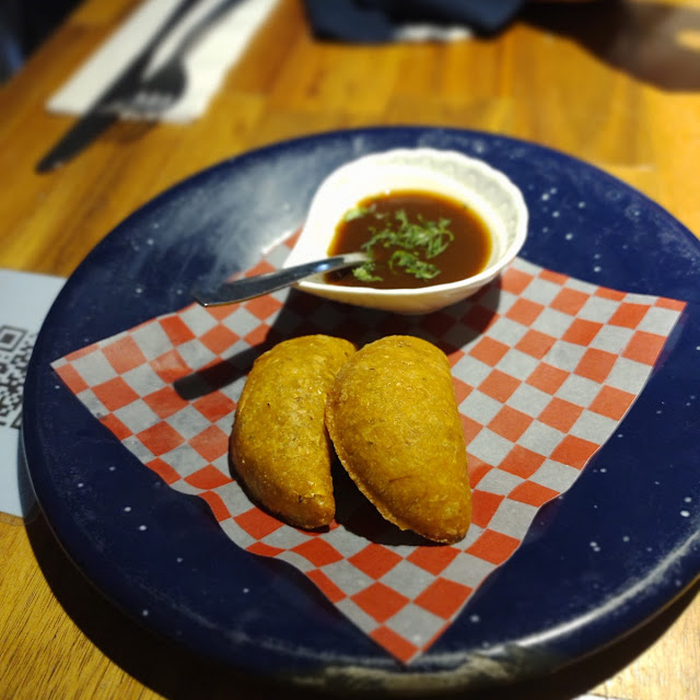 Empanadas de Morrillo Con Tucupi