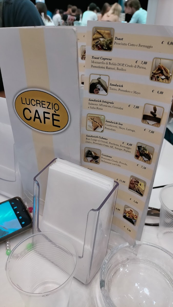 Lucrezio Cafè Photo Menu 10