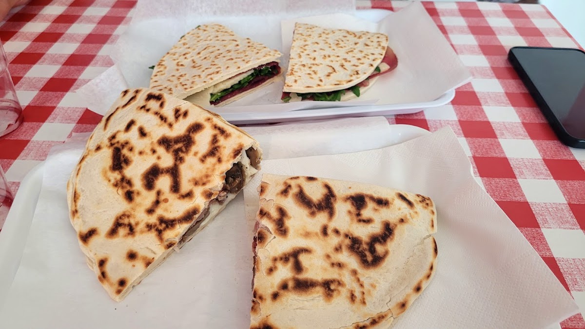 Piadineria Le Loverie Photo 4