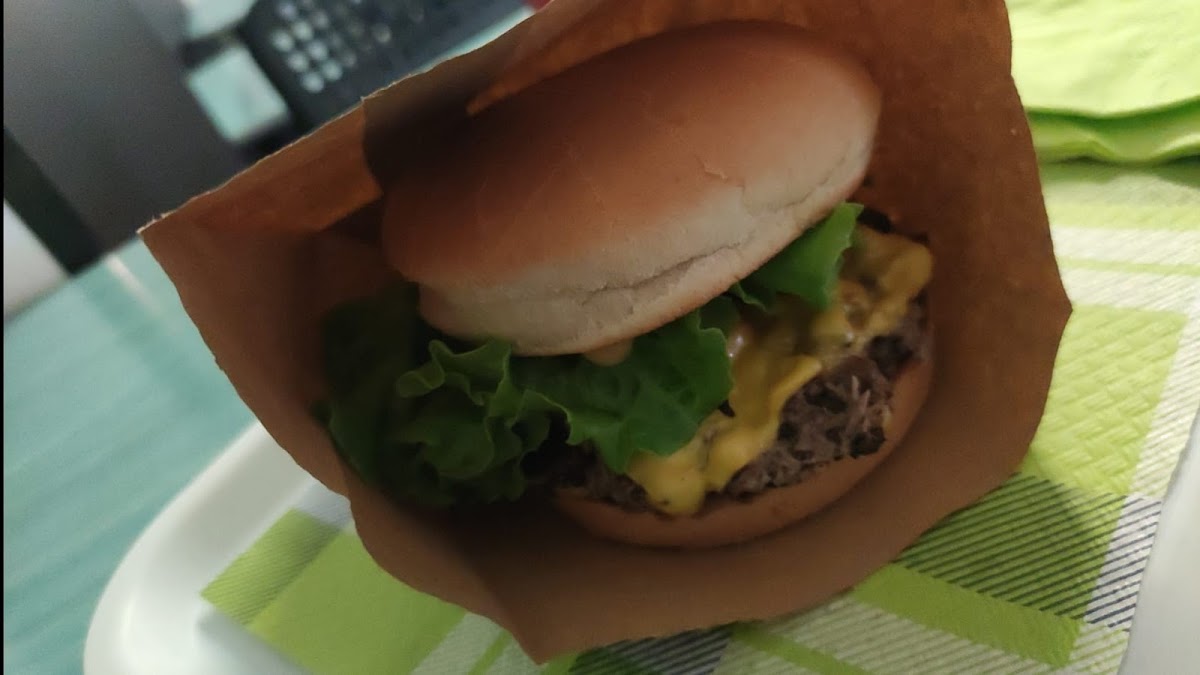 Willy’s fast food Photo 9