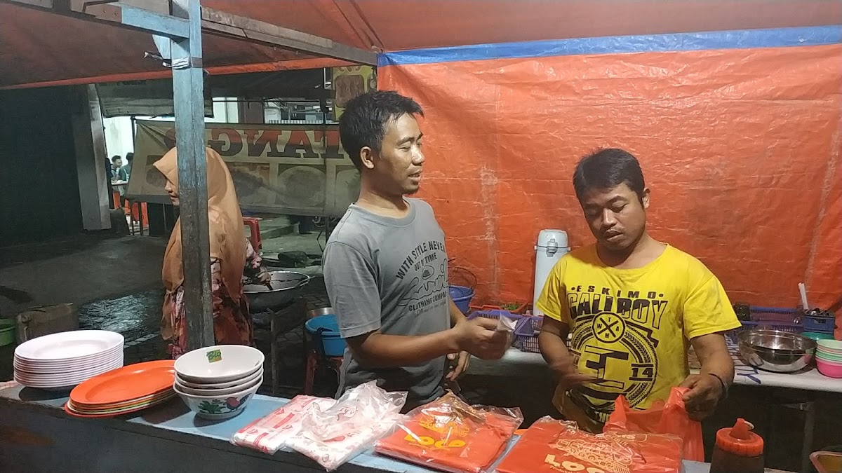 Pecel Lele Muji Harapan Indah Photo 2