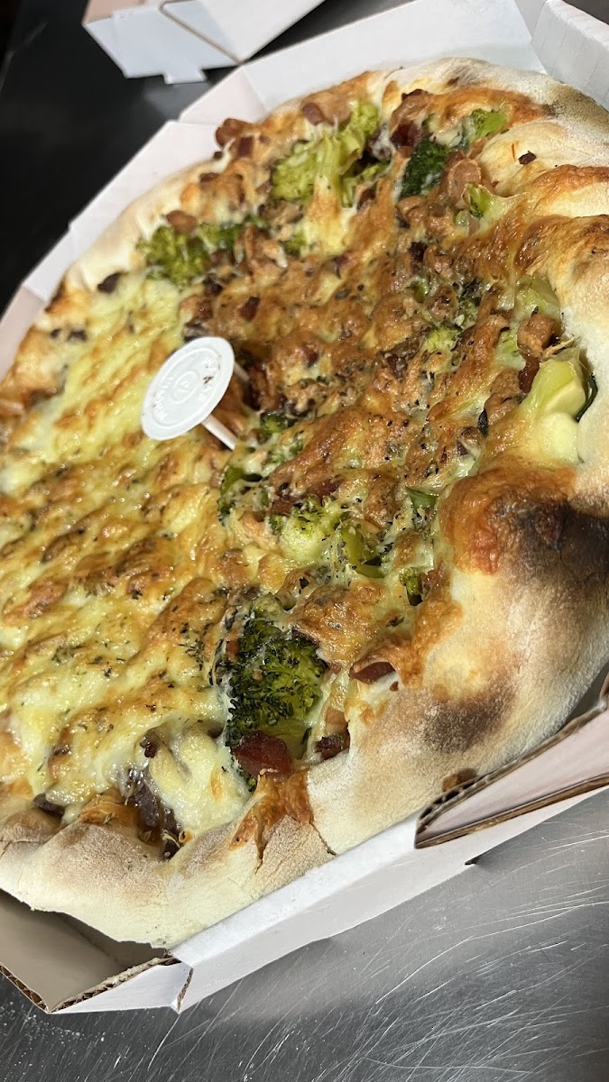 Pizza 485 Photo 9