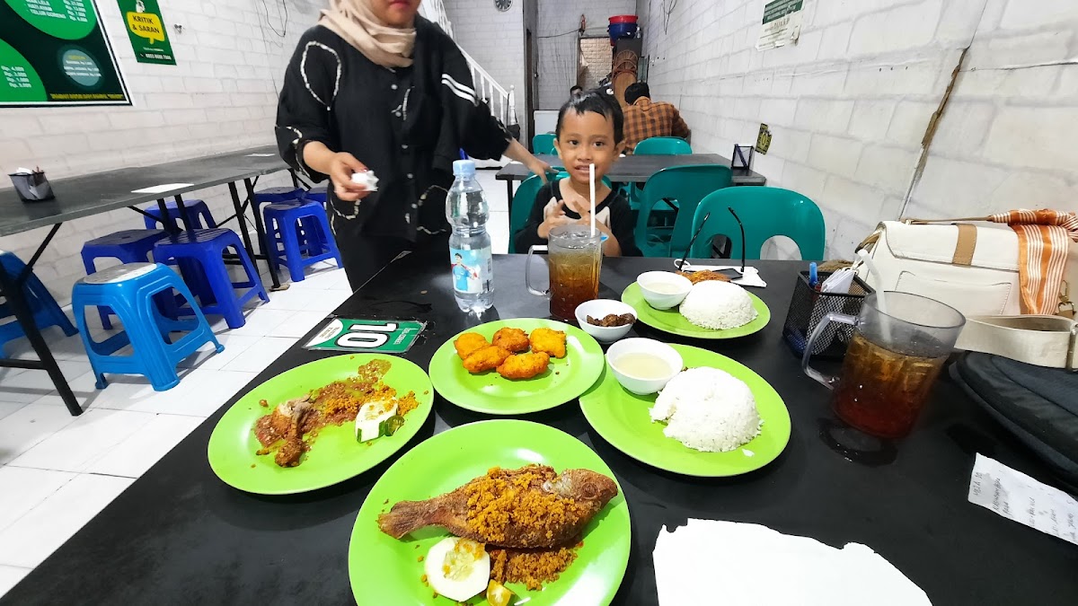 Warung Makan Kediri Photo 8