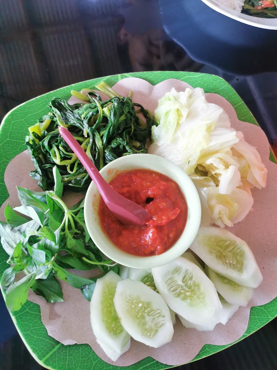 Ikan Bakar Ibu Peni Photo 5
