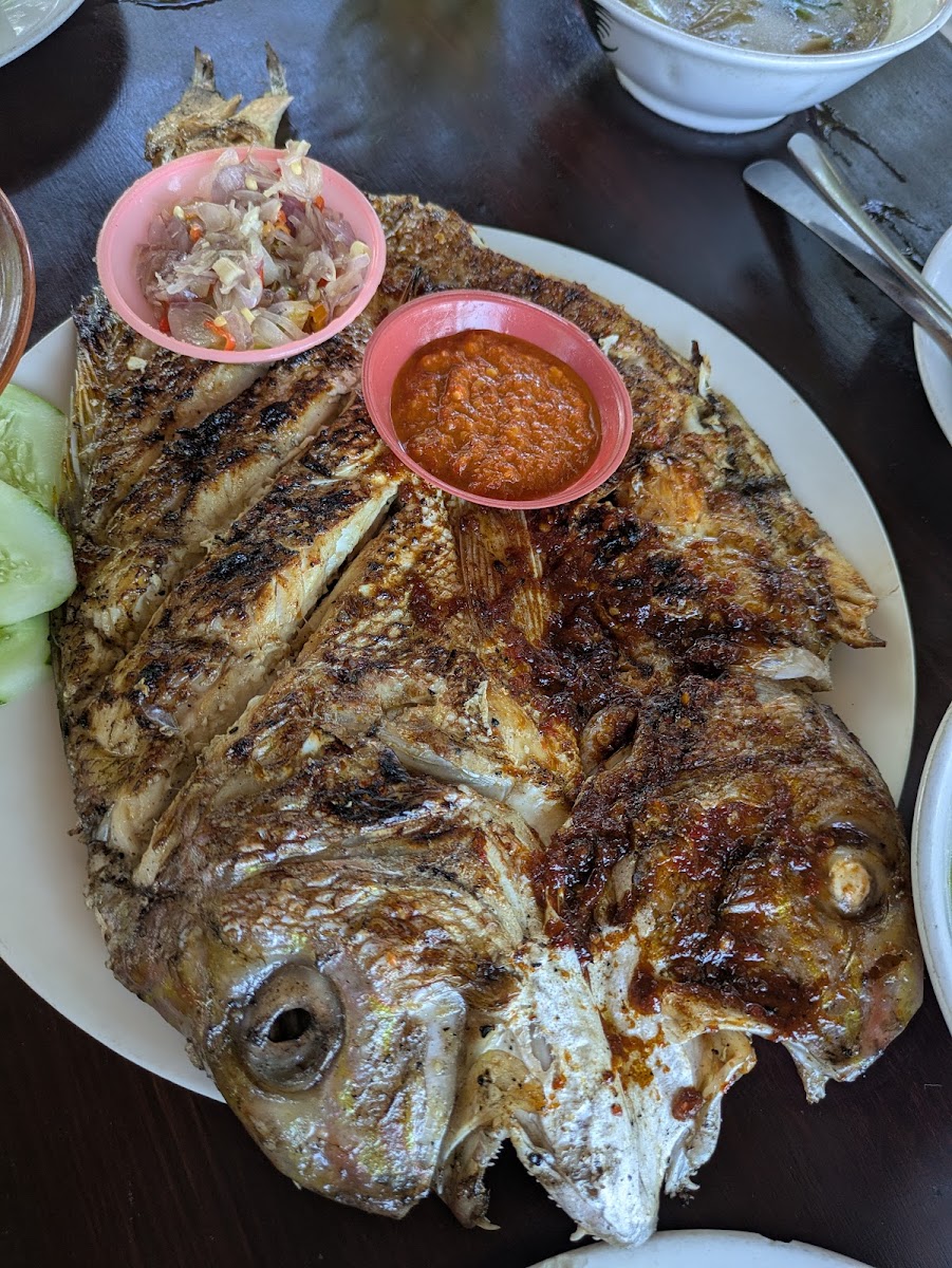 Ikan Bakar Ibu Peni Photo 6