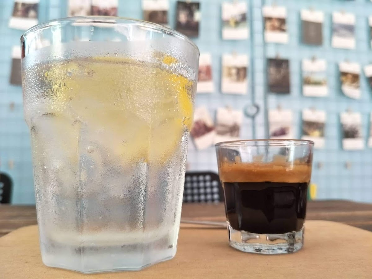Seven Half Cafe Photo 9