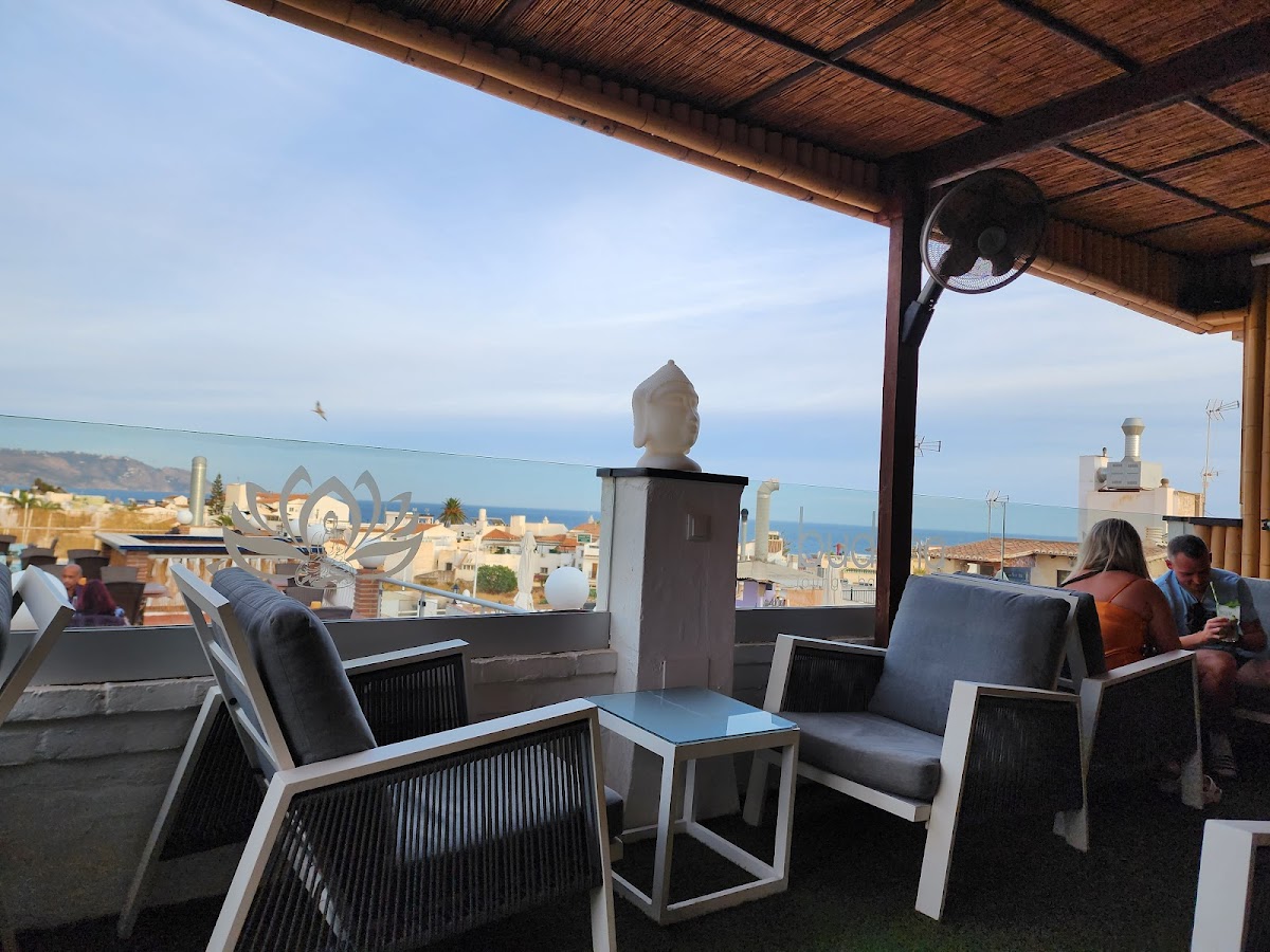 Terraza Buddha Lounge Bar Photo 4
