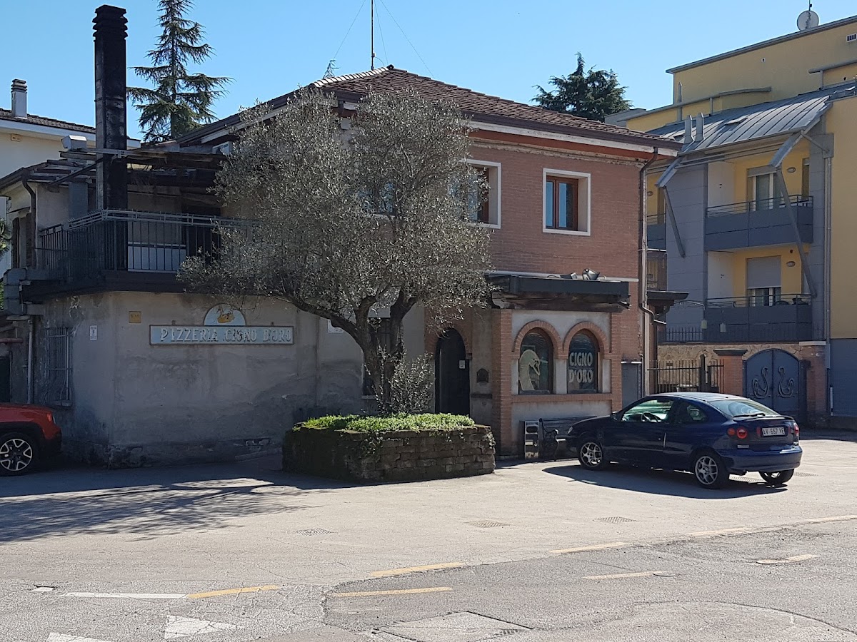 Pizzeria Al Cigno D'Oro Photo 4