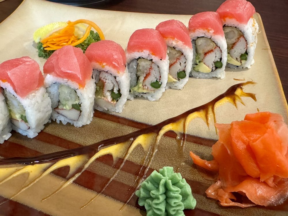 Muji Thai Sushi 2 (Publix Pelican Landing) Photo 8