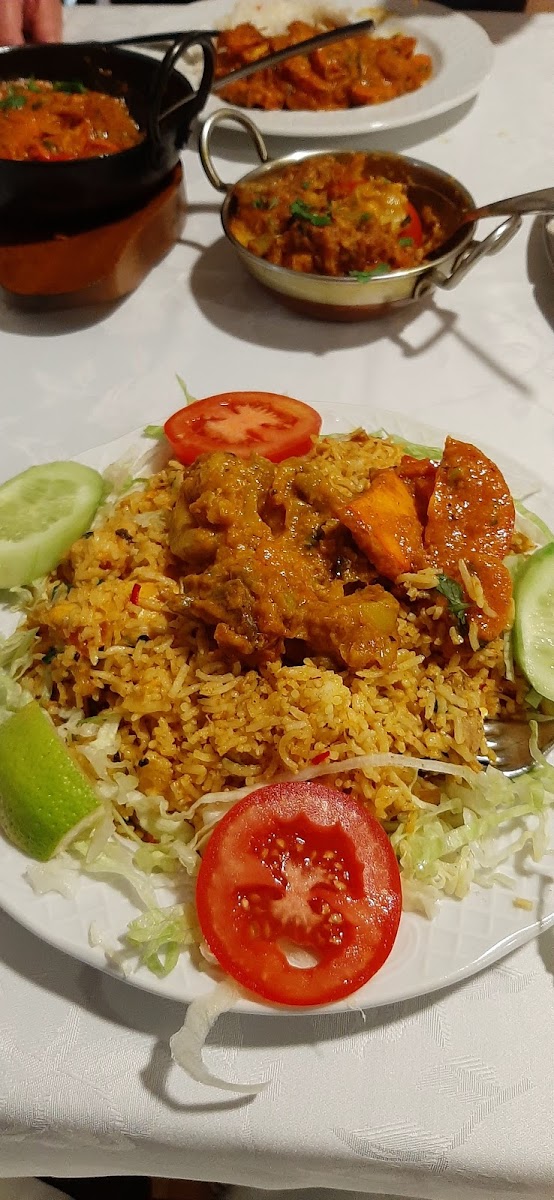 Curry Mahal Indian Restaurant Photo 9