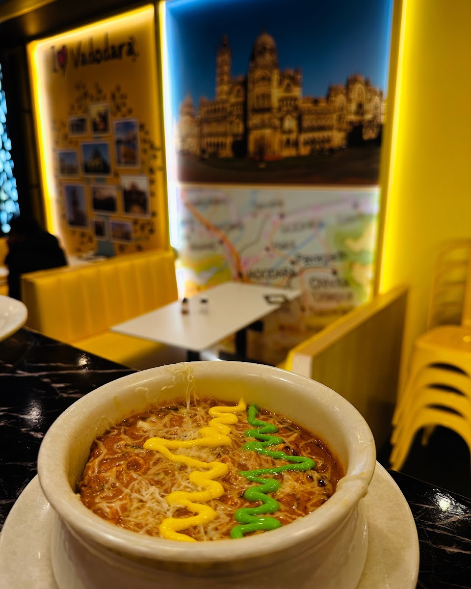 Aiyub Omelet - Pure Vegetarian Photo 7
