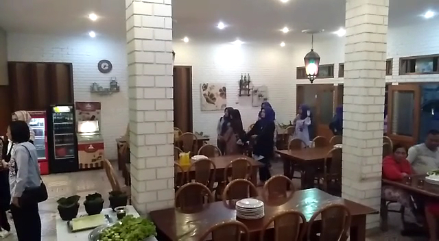 Rumah Makan Khas Sunda Sukahati Photo 10