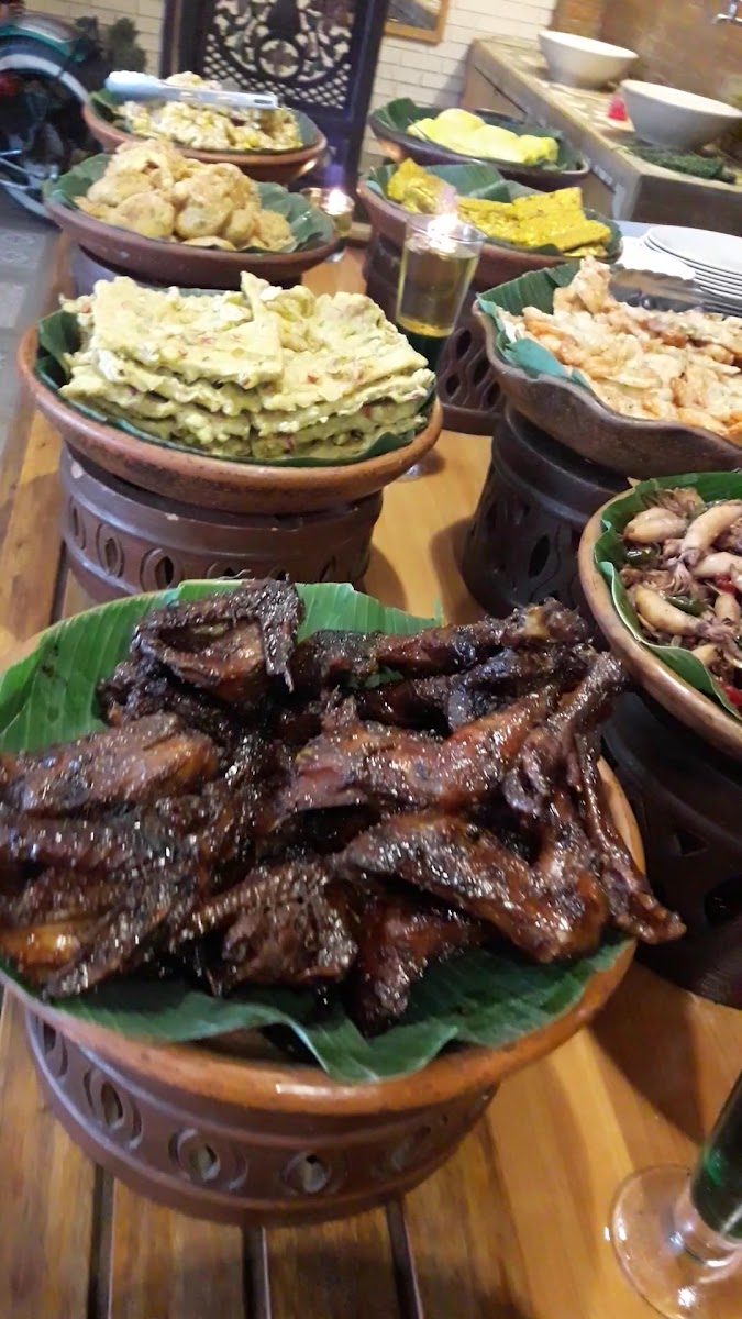 Rumah Makan Khas Sunda Sukahati Photo 2