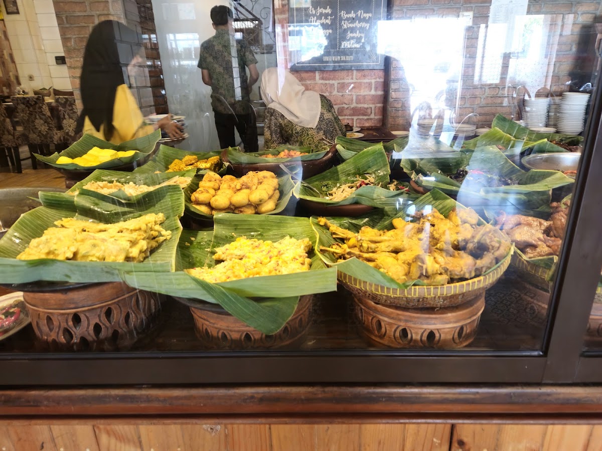 Rumah Makan Khas Sunda Sukahati Photo 5