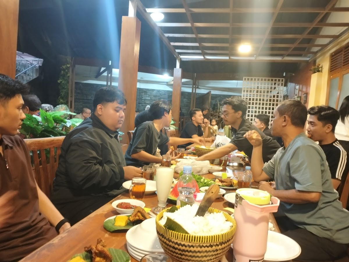 Rumah Makan Khas Sunda Sukahati Photo 8