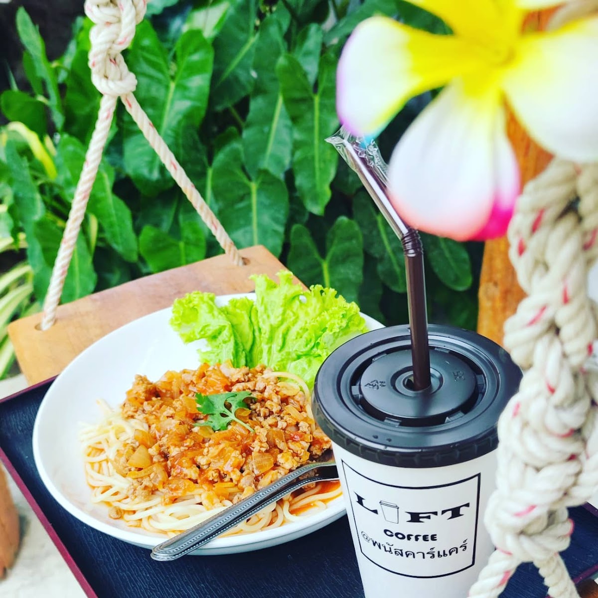 Loft coffee &พนัสคาร์แคร์ Photo 3