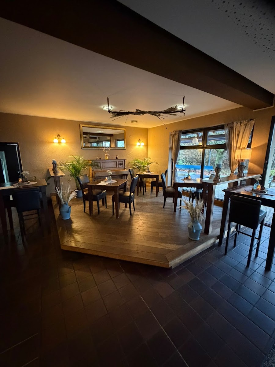 Maiers Restaurant - Blau.Weiß.Herzhaft