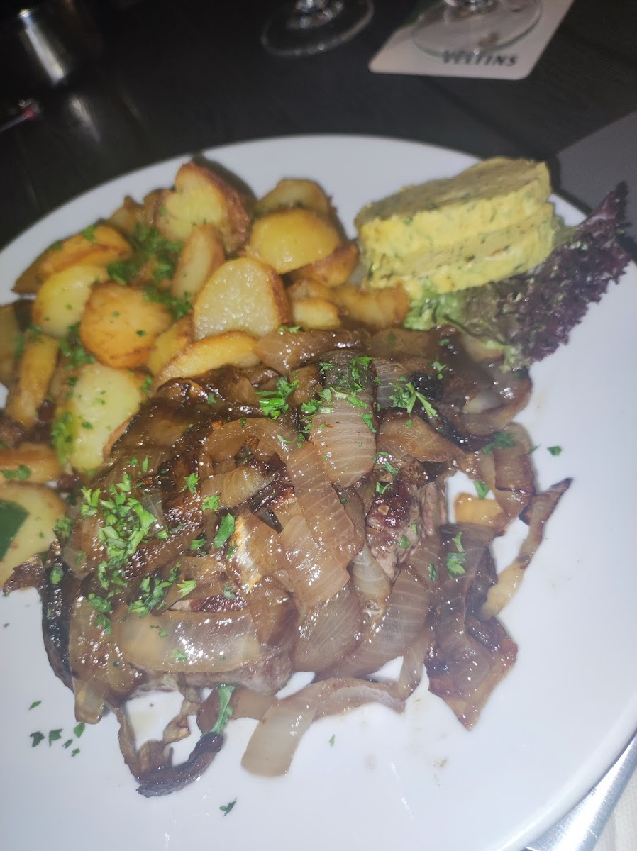 Maiers Restaurant - Blau.Weiß.Herzhaft Photo 10