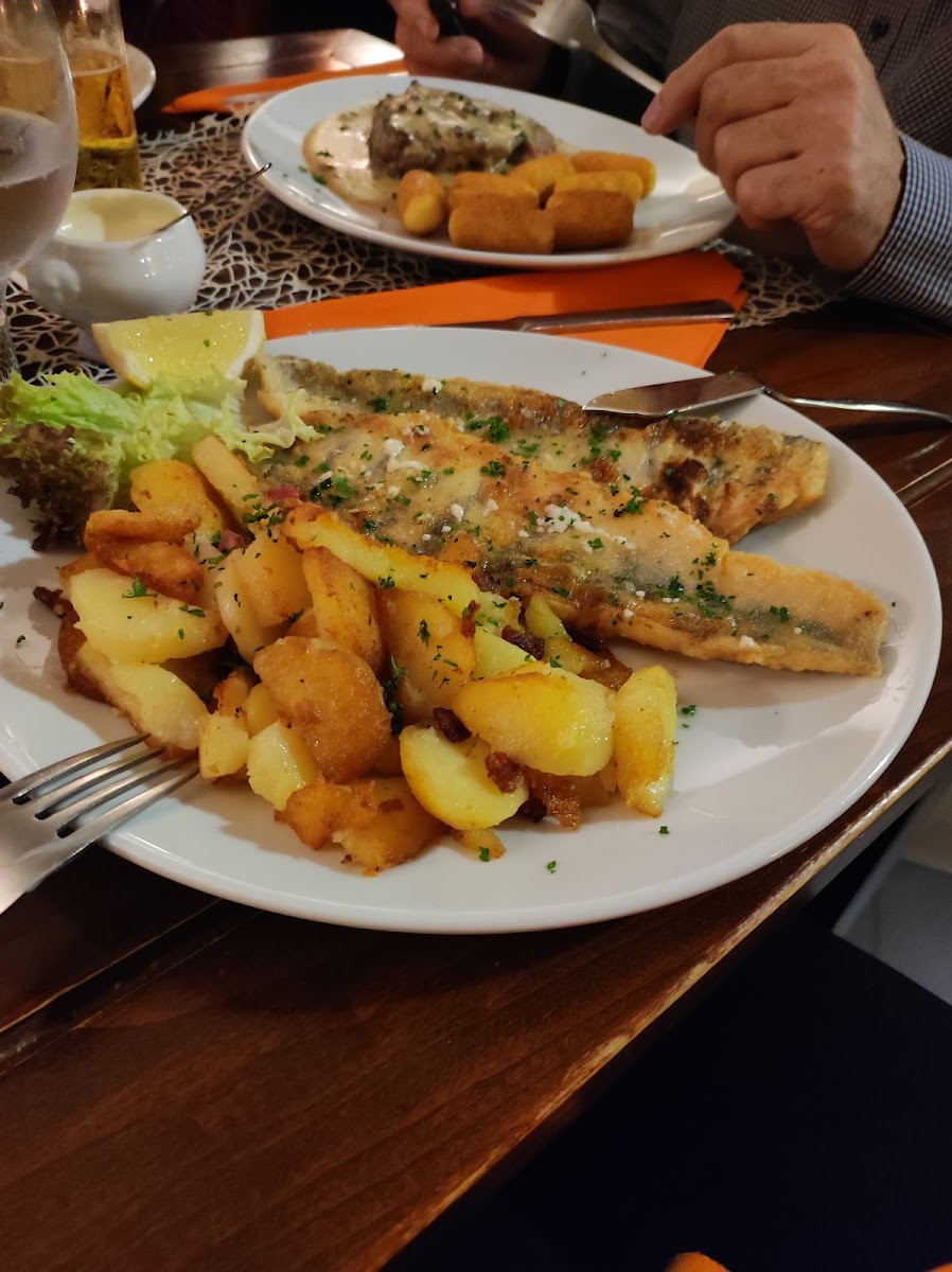 Maiers Restaurant - Blau.Weiß.Herzhaft Photo 8