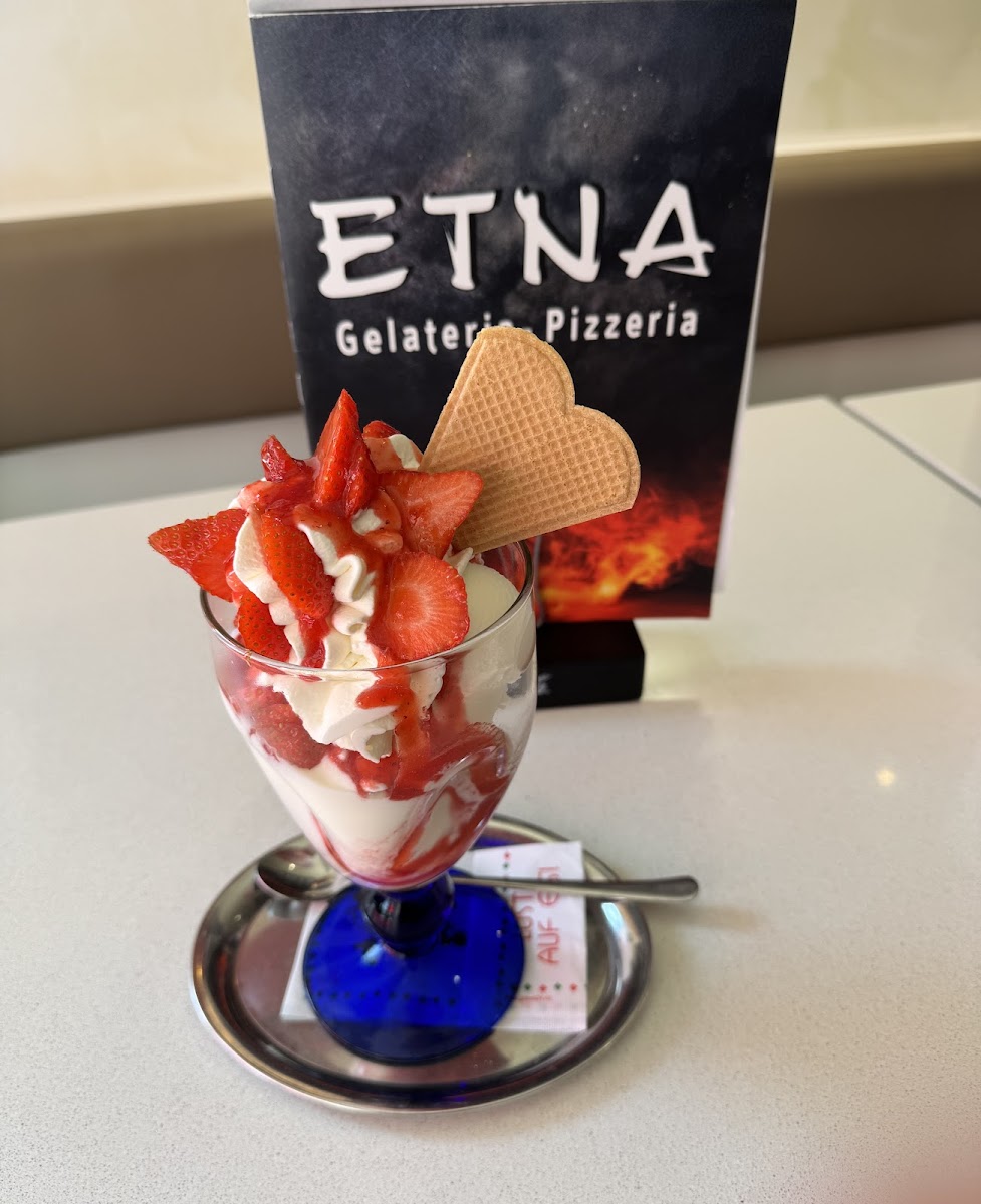 Gelateria Pizzeria Etna Photo 2