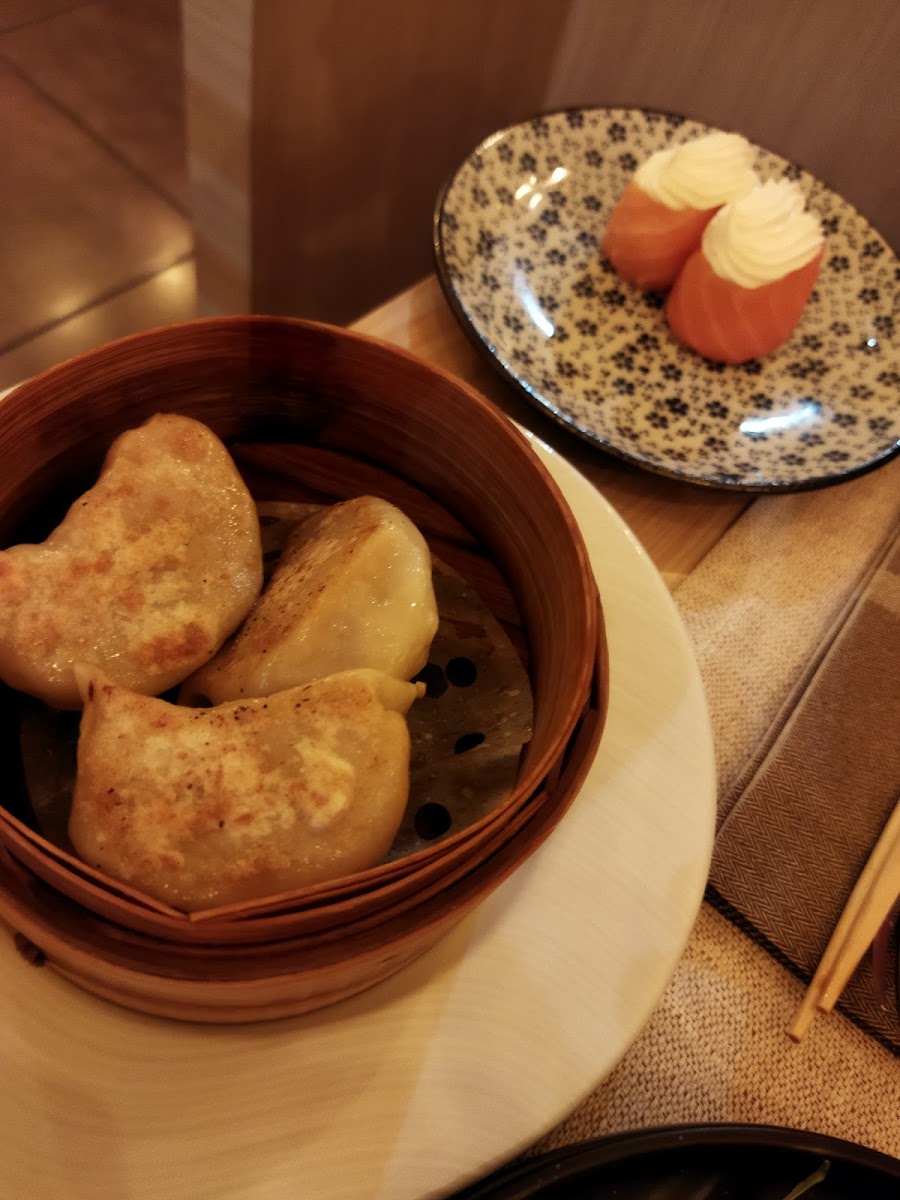 Sushi House Photo 10