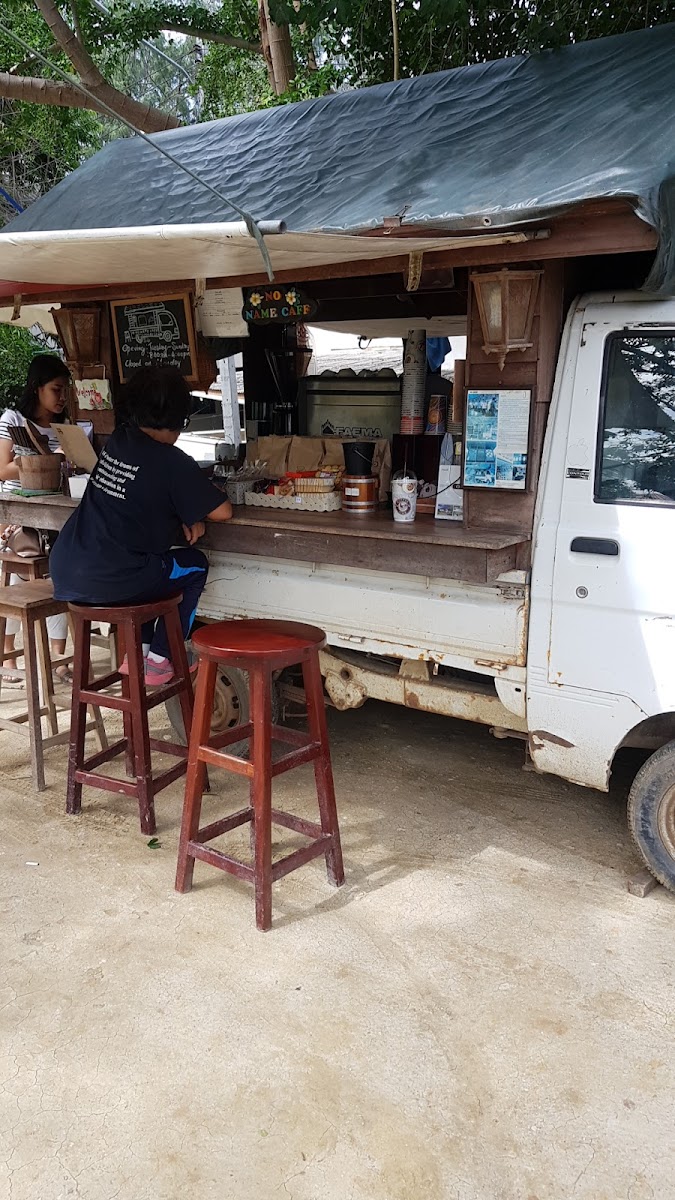 No name café