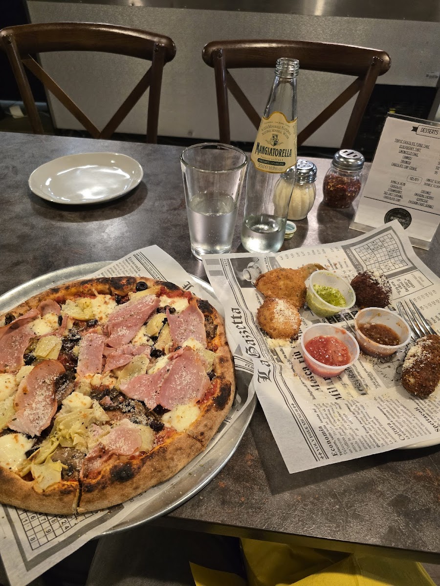 Speck Pizza Photo 4