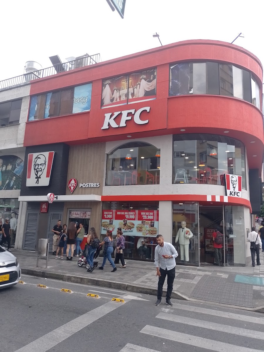 KFC Centro Armenia Photo 3
