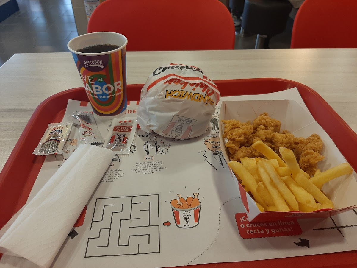 KFC Centro Armenia Photo 9