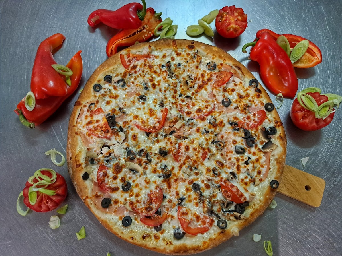 Andis Pizza Photo 8