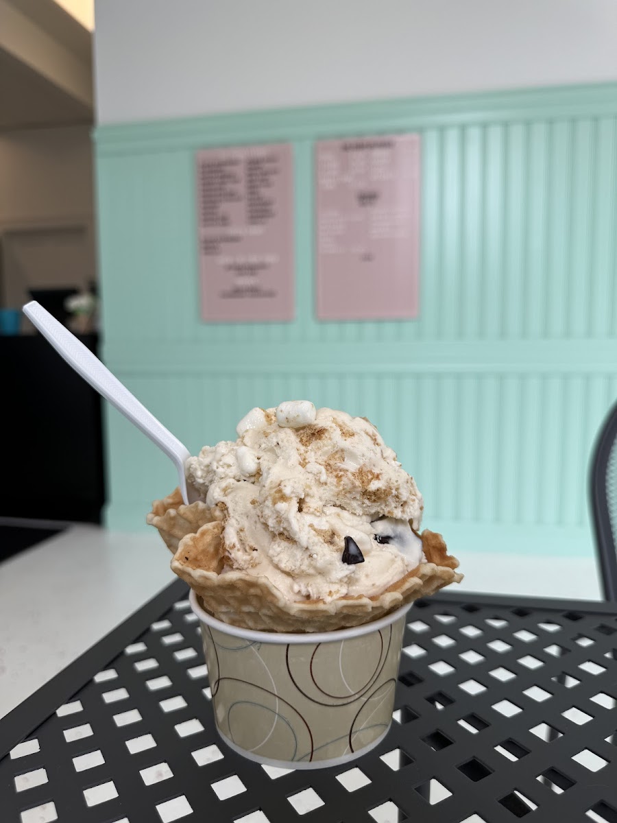 Gray's Ice Cream Photo 2