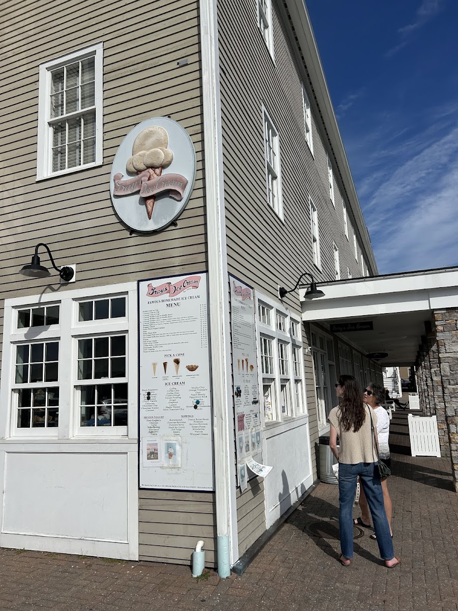Gray's Ice Cream Photo 3