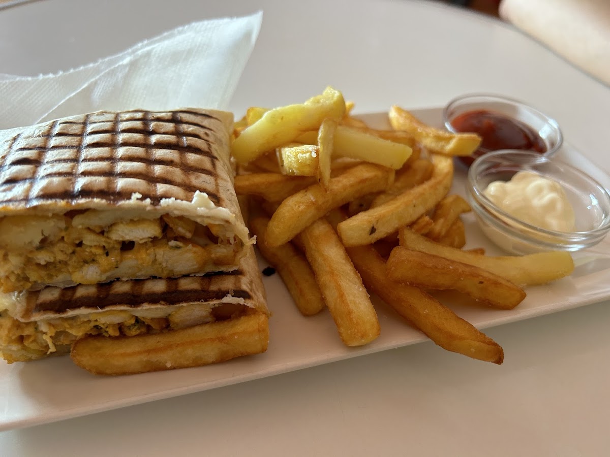 Cafetería E Restaurante ALMERIA ARABI HALAL