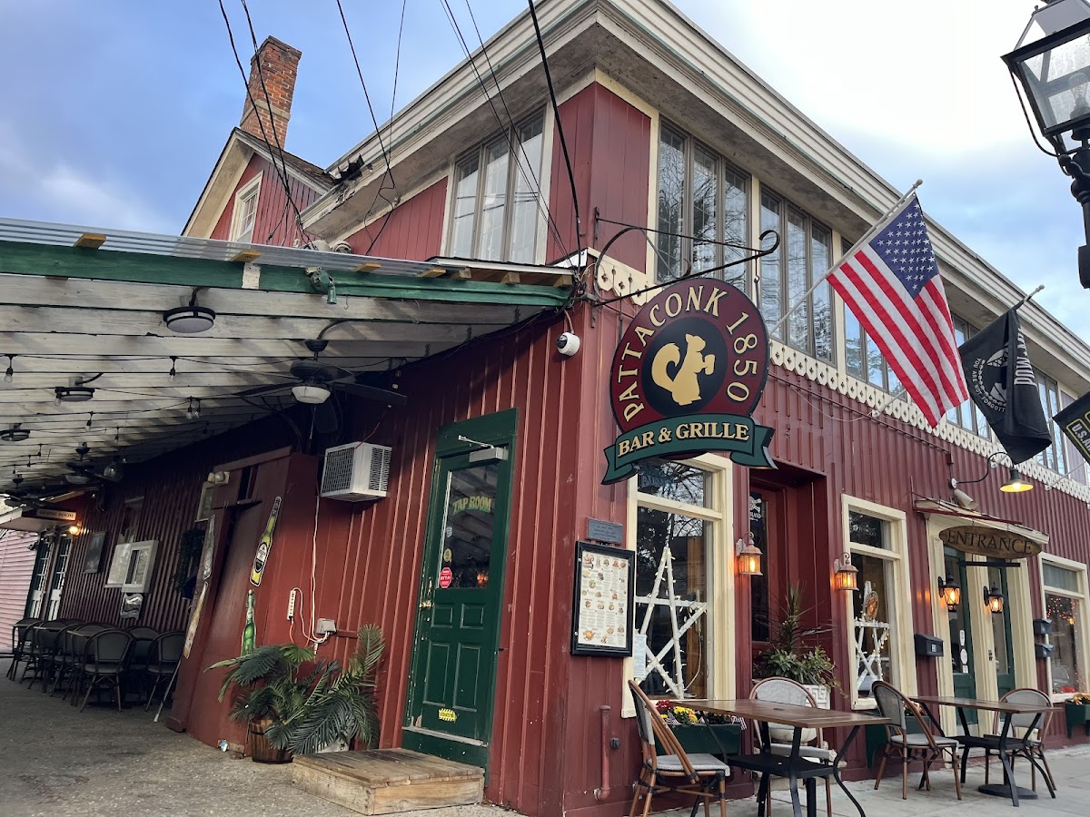 Pattaconk 1850 Bar & Grille