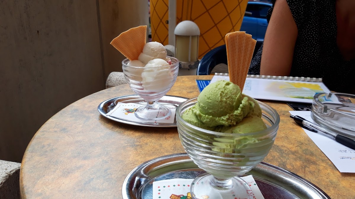 Vincenzo Eiscafe Marylina Gueli, Photo 7