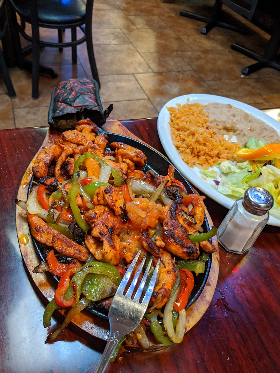 Tacos y Mariscos Las Espuelas Photo 7