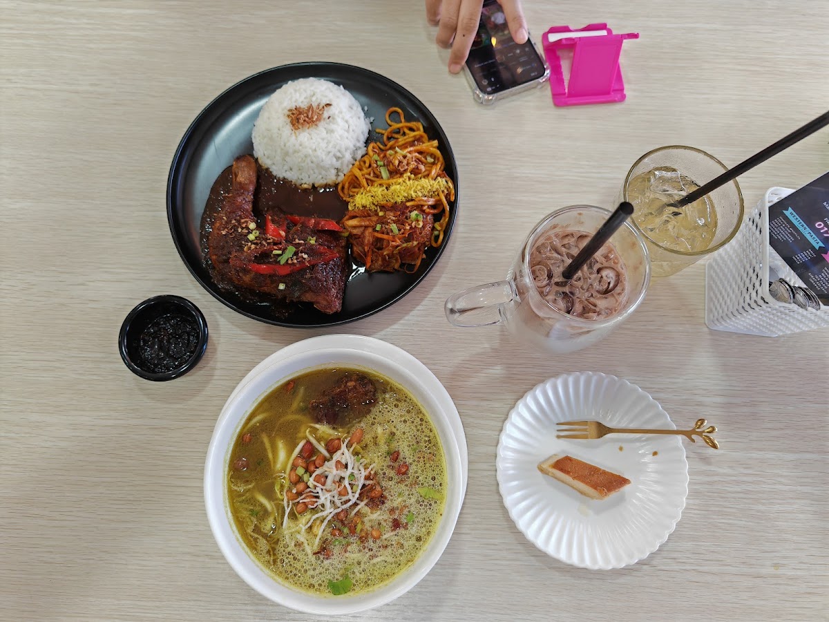 Do Eat Cafe Kuala Terengganu Photo 7