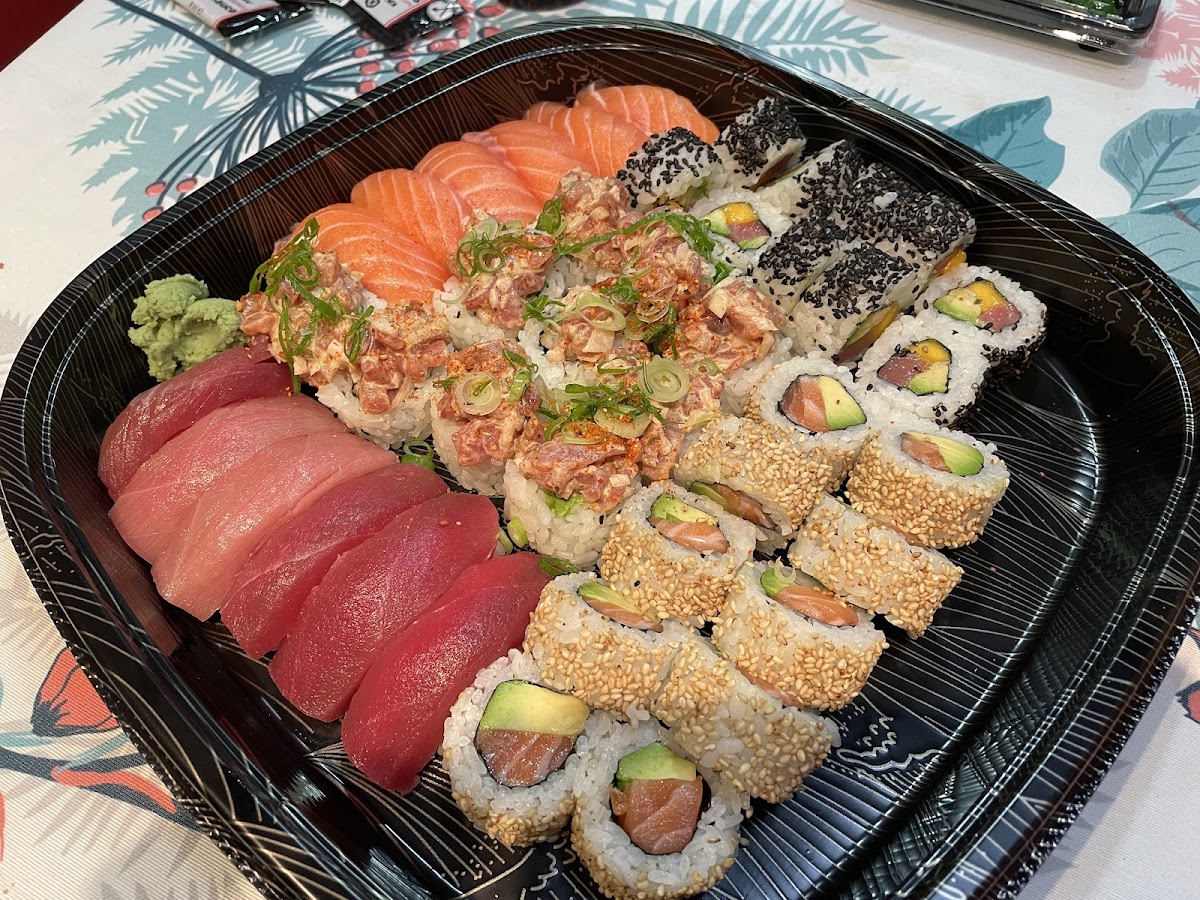 El Maestro del Sushi Photo 4