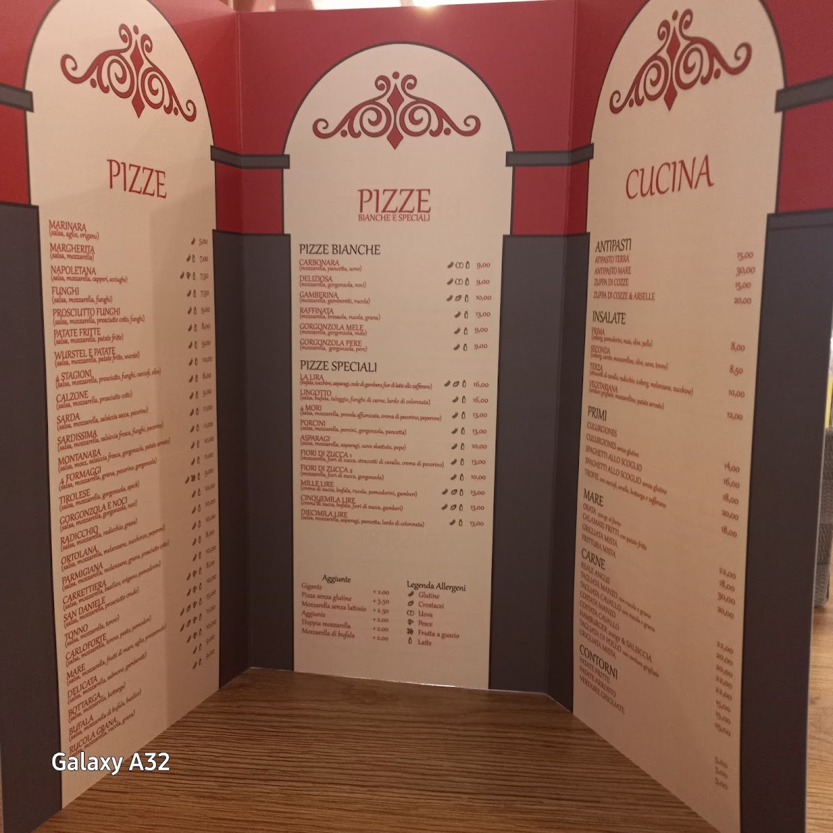 La Lira - Pizza and Meat Photo Menu 1