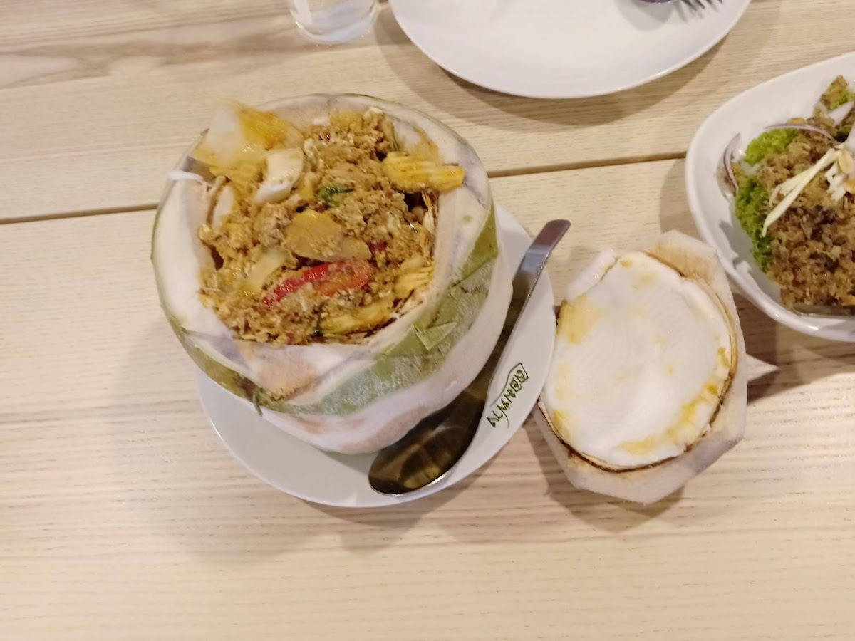 Ruen Lom Fang Restaurant Photo 9