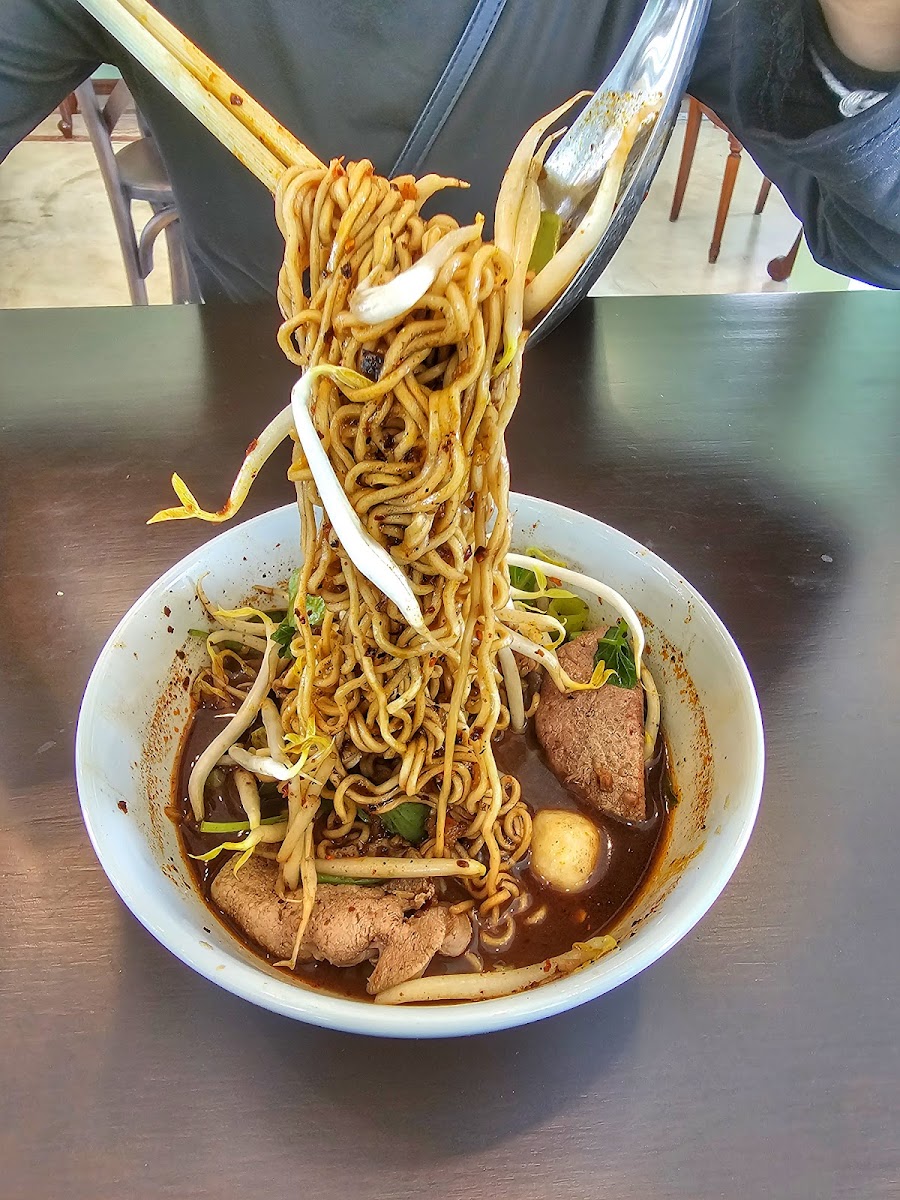 Thawai Bua Cuisine & Cafe Photo 7