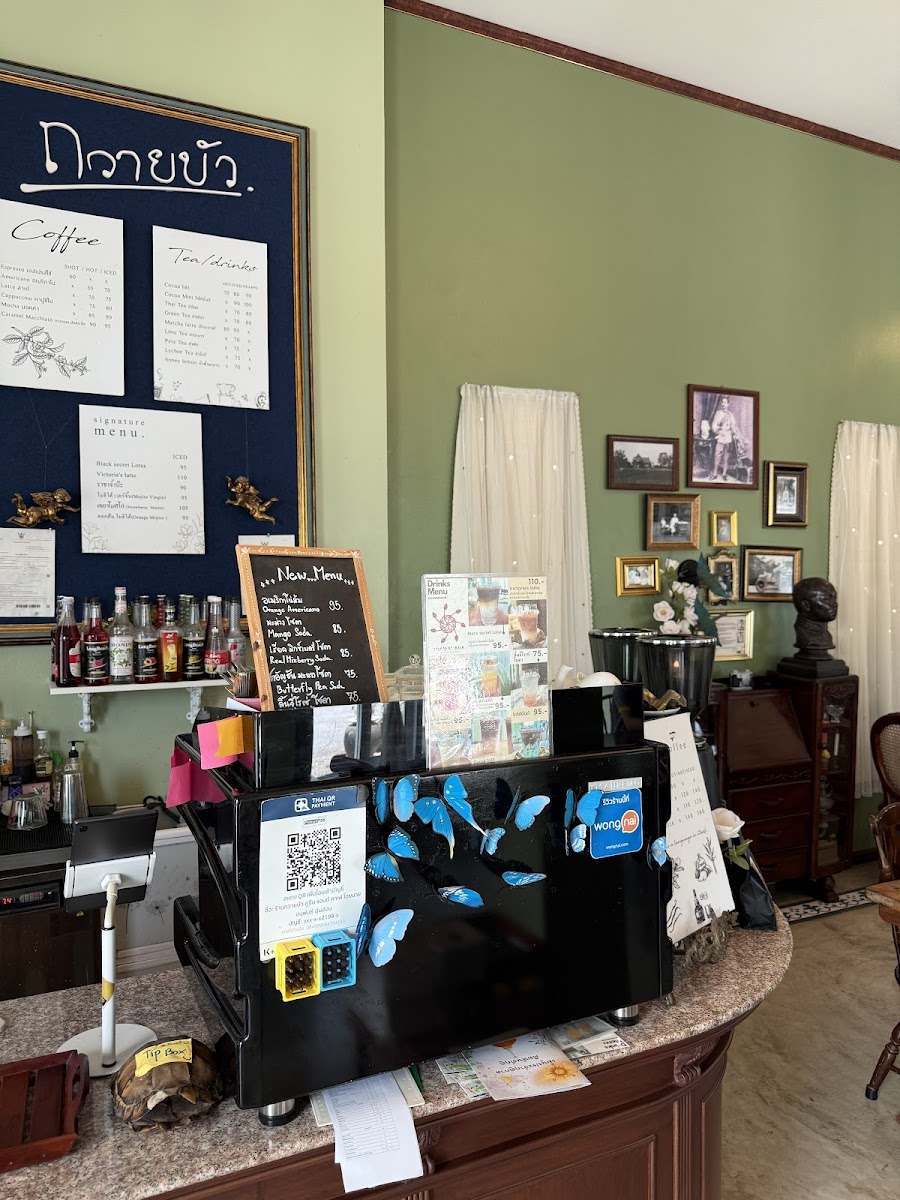 Thawai Bua Cuisine & Cafe Photo Menu 8
