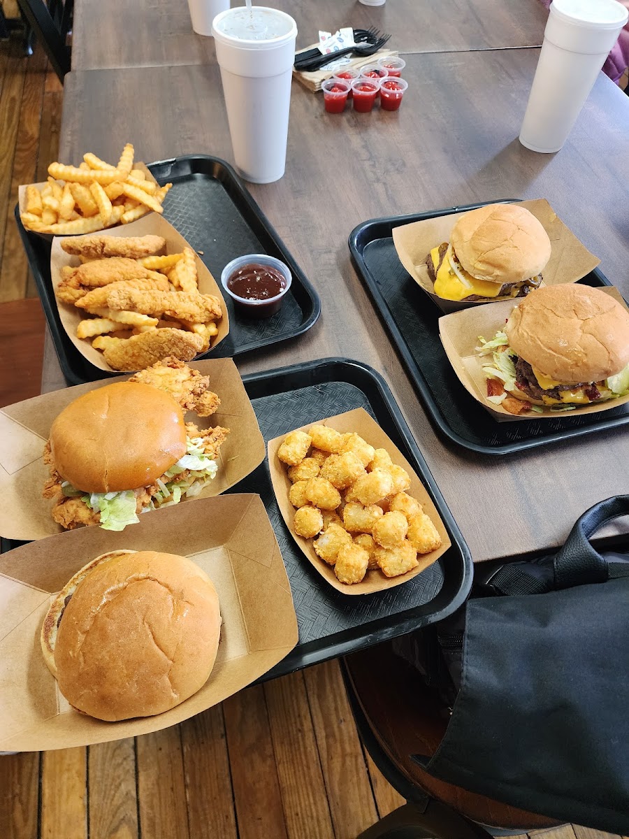 Jacomos Hunger Shack Photo 6