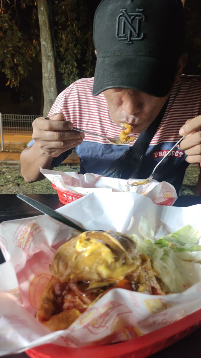 Burger Angah Photo 2